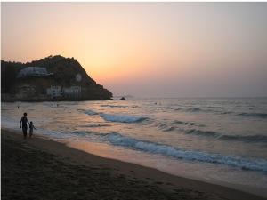 Coucher de soleil sur la plage du Puits, Béni Saf