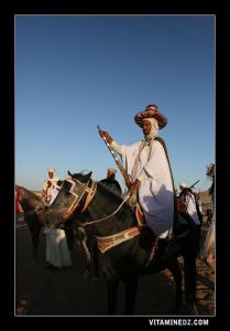 Cavalier en costume traditionnel algerien à la Wada de Sid Ahmed El Mejdoub