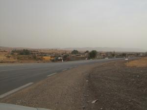 Virage Bounaga a l' entrée du village de Tabia