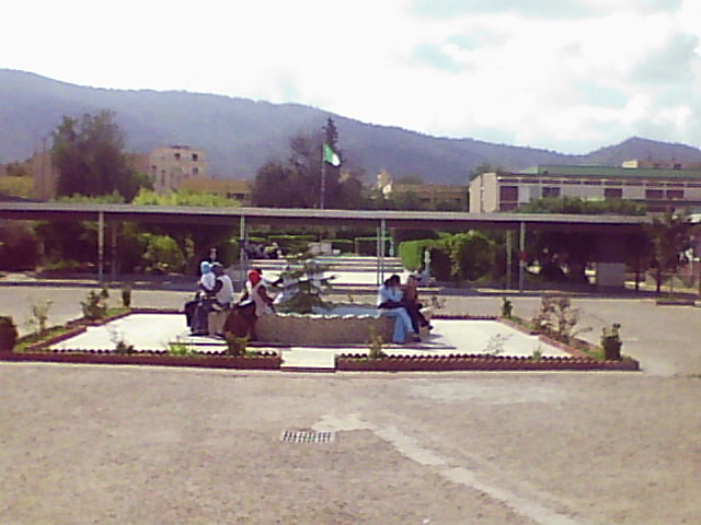 Lycée Ahmed Zabana - sig