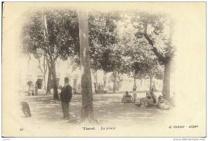 ALGERIE * TIARET - La place