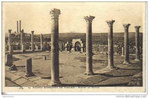 Timgad  Ruines romaines marché de Sertius