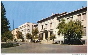 ALGERIE - TIARET - La Poste et Immeubles Administratifs