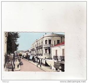 TIARET -Rue Bugeaud animée en 1961