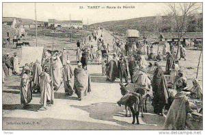 AFRIQUE. ALGERIE. TIARET. Vue sur La Route du Marché.