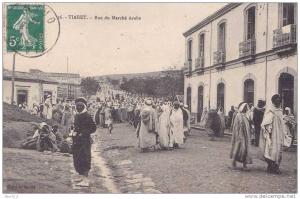Tiaret.- (Algérie)  Rue du Marché Arabe    -  (belle animation)