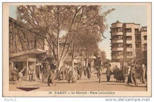 Tiaret.- (Algérie)    Le Marché - Place Lamorcière -  (belle animation)