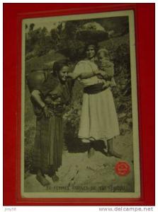 ALGERIE-FEMMES KABYLES DE TIZI OUZOU-ANIMEE-COLLECTION BISCUIT OLIBET