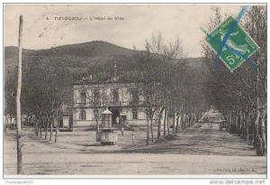CPA ALGERIE KABYLIE TIZI OUZOU Hôtel de Ville Vespasienne 1910