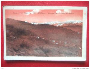 ALGERIE - TIZI OUZOU - VILLAGE KABYLE ET CHAINE DU DJURJURA -