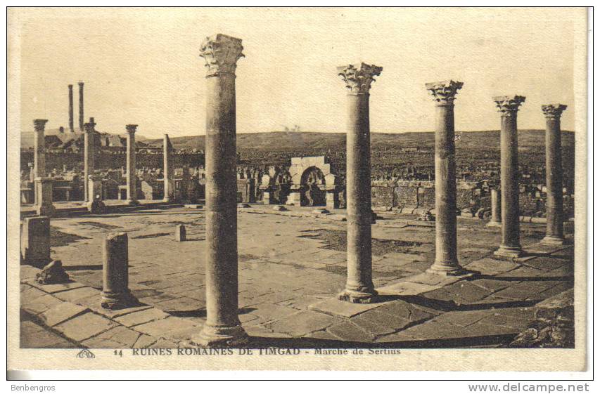 Timgad  Ruines romaines marché de Sertius