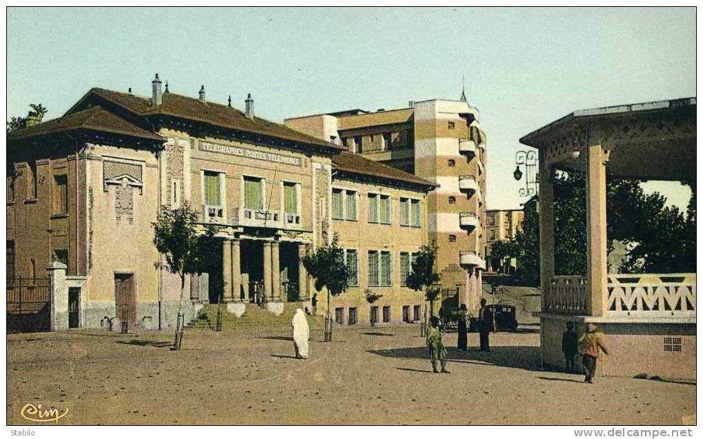 ALGERIE - TIARET - LA POSTE ET LA PLACE CARNOT