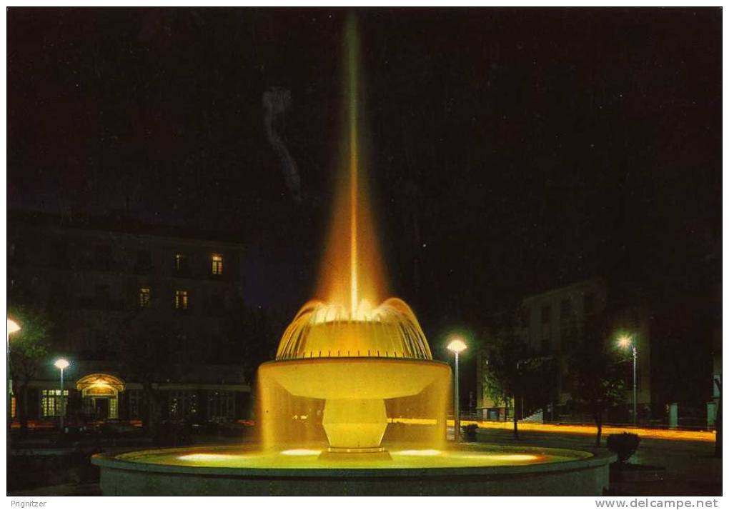 ALGERIE / ALGERIEN  ALGER  Tiaret  Fontaine illuminee