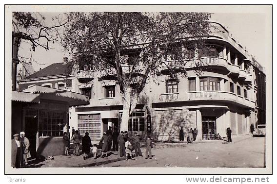 TIARET - Place Lamoricière - CPA TBon Etat (voir scan)