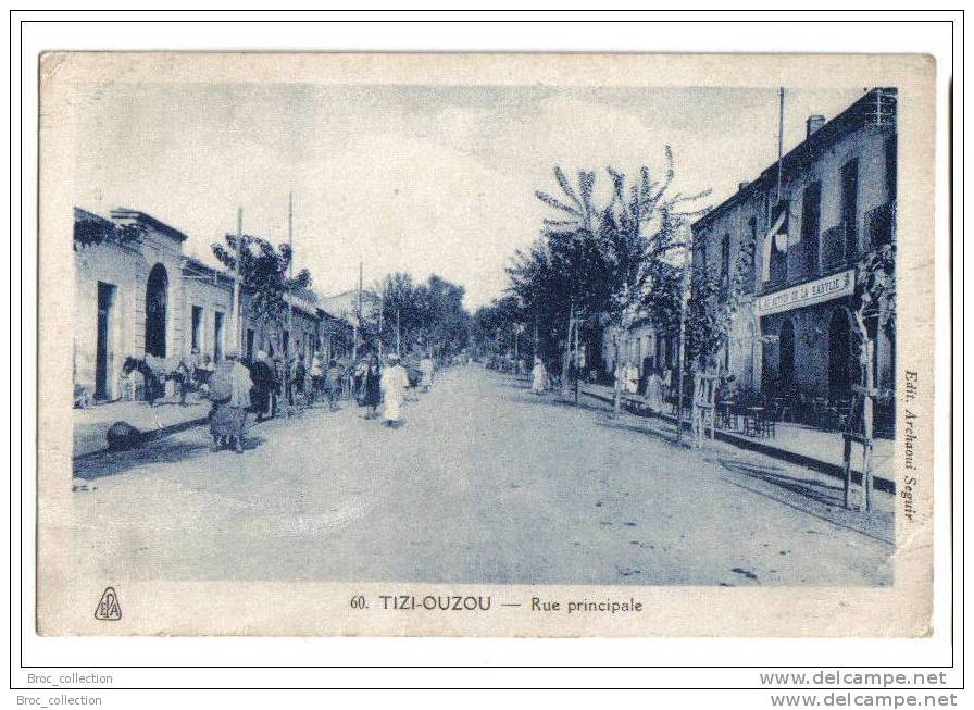 Tizi-Ouzou - rue principale - café Au Retour de la Kabylie - animée - n° 60 - pli - papier collé au dos
