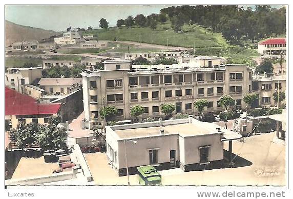 TIZI OUZOU. 78A. LA GENDARMERIE NATIONALE ET PERSPECTIVE SUR LES HAUTEURS.