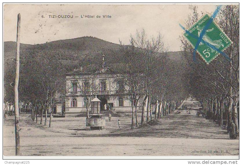 CPA ALGERIE KABYLIE TIZI OUZOU Hôtel de Ville Vespasienne 1910