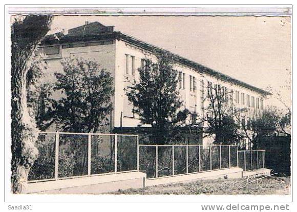 TIZI  OUZOU  LE  COLLEGE  MODERNE      1U838