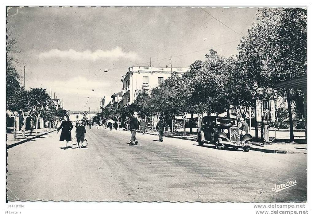 algérie -  TIZI  OUZOU - avenue   ferdinand  aillaud (  POMPE SHELL et  CITROEN C6 )