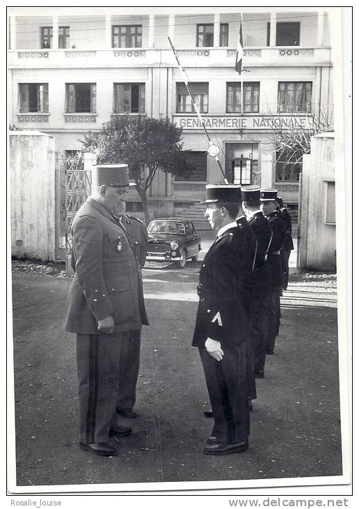 Gendarmerie - Tizi Ouzou (Algérie),1961,Inspection du Gal Piqueton au groupement   - Photo 17.6x12.5cm