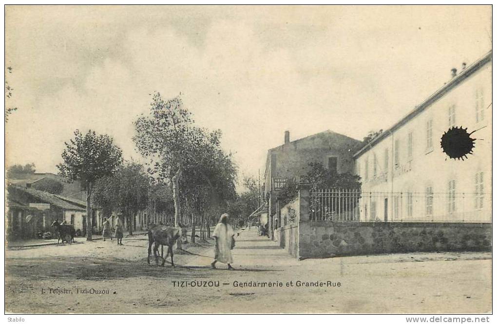 ALGERIE - TIZI-OUZOU - LA GENDARMERIE GRANDE RUE