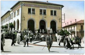 CPSM PETIT FORMAT DENTELE TIZI-OUZOU LA POSTE TRES ANIMEE  ANIMEE  VOIR SCANER