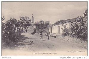 ALGERIE.RUE DE VILLAGE KABYLE A TIZI OUZOU  editeur j boussuge fort national