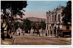 Algérie Tizi Ouzou Boulevard Beauprétre et Banque de l'Algérie cpa animée cpuleur