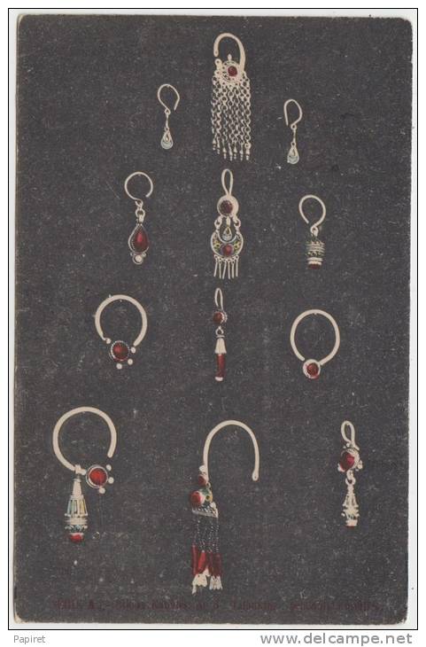 cpa Algerie Bijoux Kabyle Taloukine Pendentifs d´oreilles Artisan Redjah Mahiout Bijoutier Benni Yenni Fort National