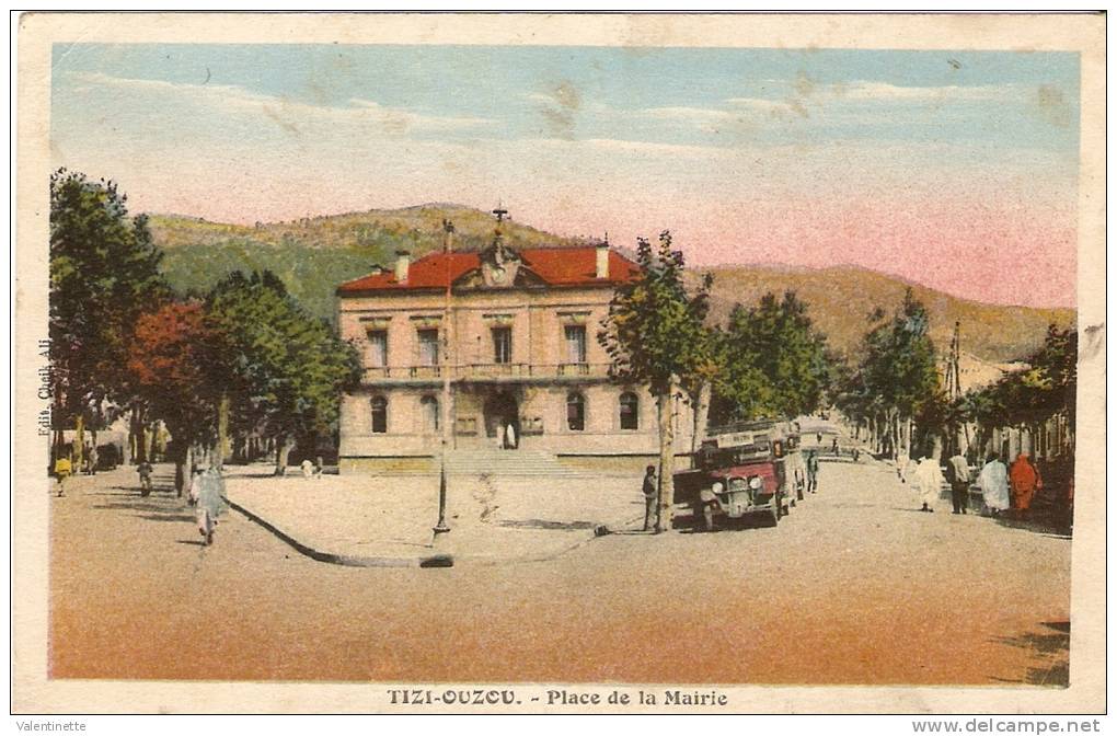 TIZI- OUZOU - Place de la Mairie - 1944