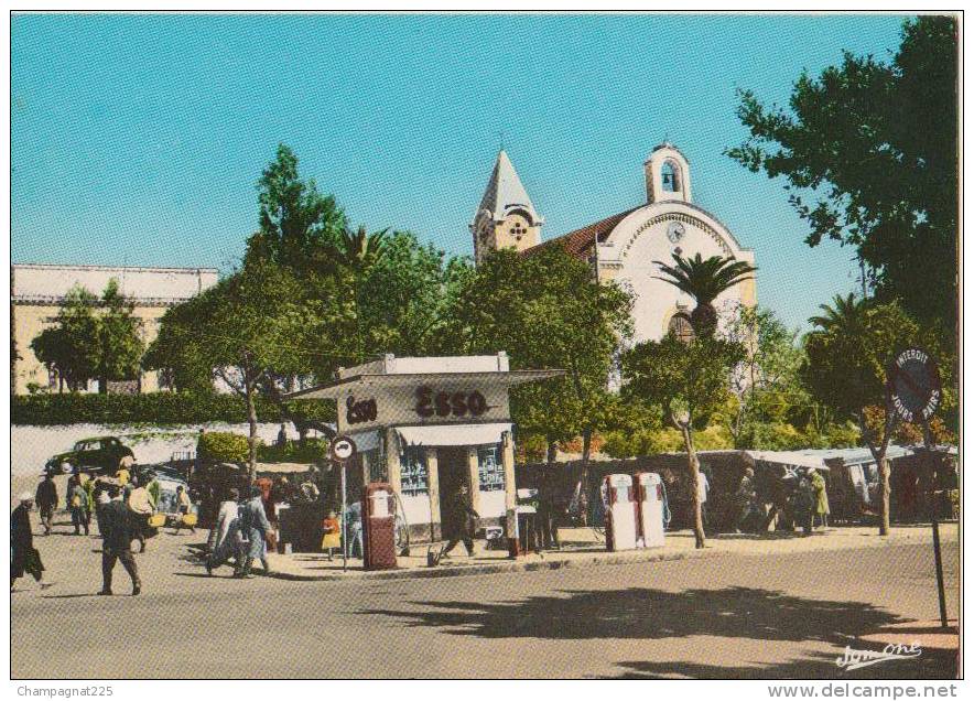 CPSM ALGERIE TIZI OUZOU Kabylie La Place de l'Eglise Station Essence Esso Pompe