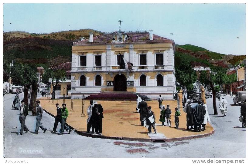 ALGERIE - Cpsm multivue - KABYLIE - TIZI OUZOU - VUE ANIMEE DE LA MAIRIE