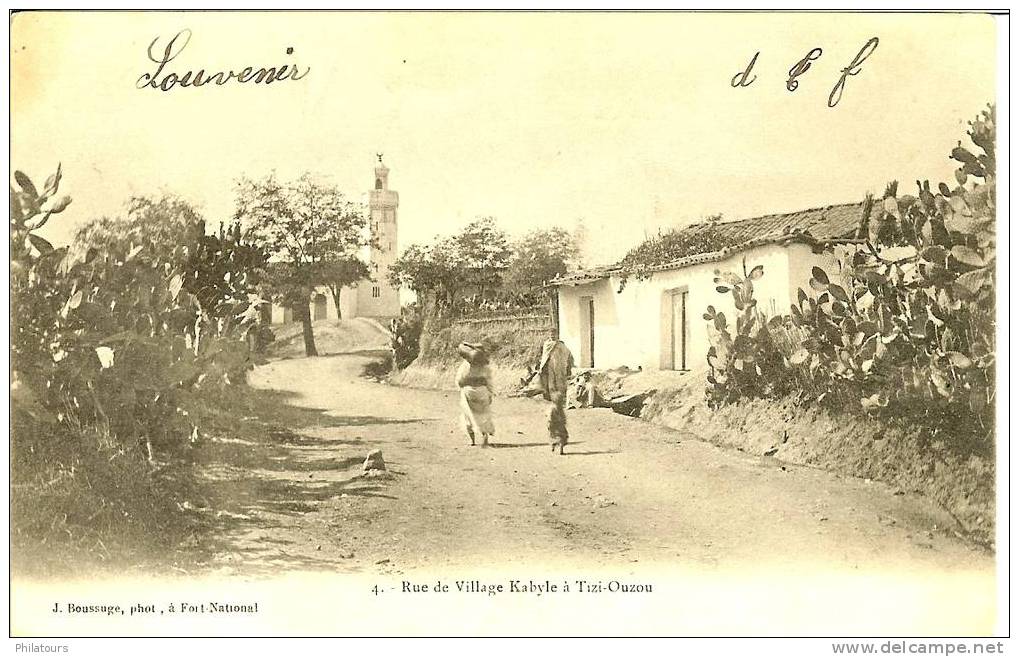 ALGERIE  /  TIZI-OUZOU -  Rue de Village Kabyle à Tizi-Ouzou