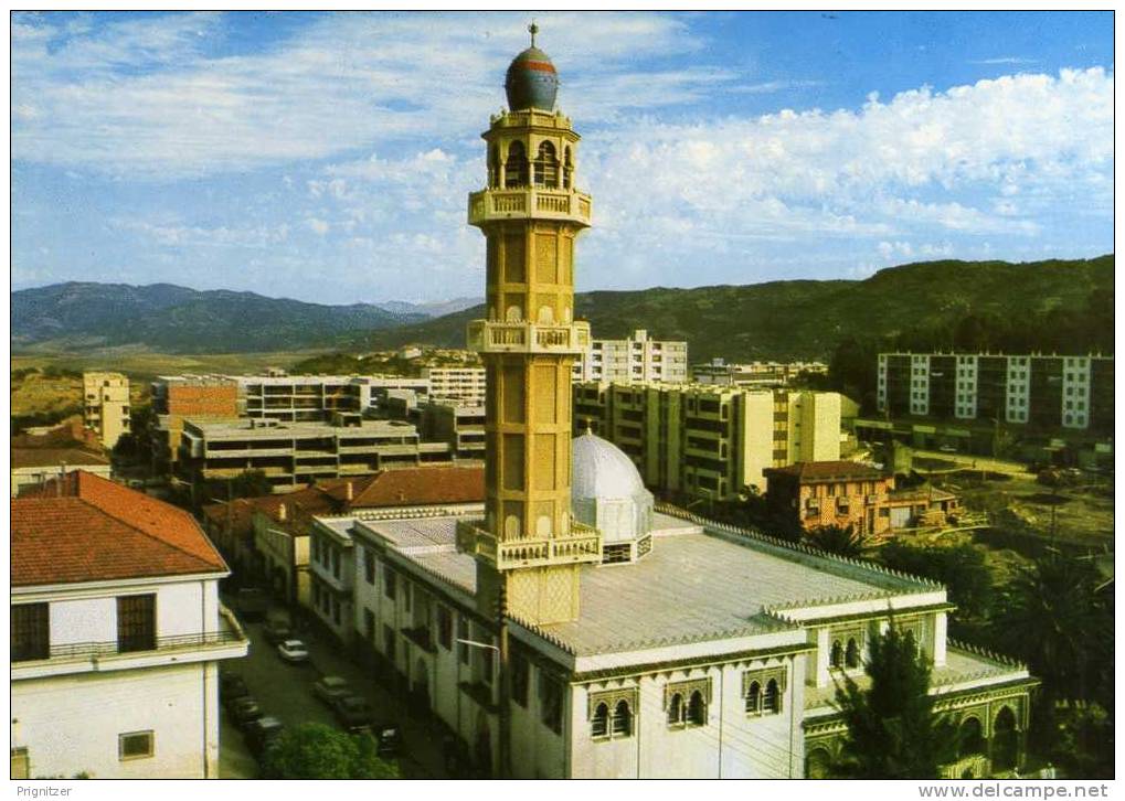 ALGERIE / ALGERIEN    TIZI - OUZOU   La Mosquee
