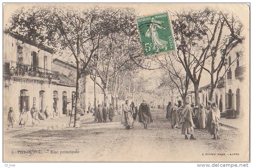 CPA Colorisée ALGERIE TIZI OUZOU Rue Principale très animée HOTEL CAFE FABRE