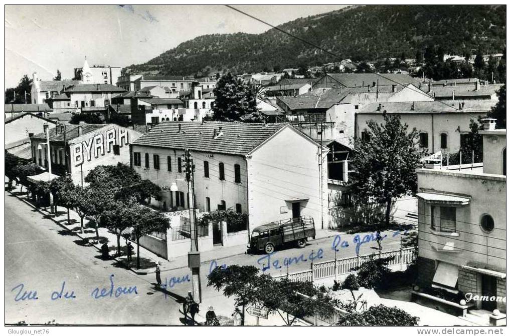 CPSM PETIT FORMAT DENTELEE TIZI-OUZOU  AVENUE F AILLAUD AVEC PUB BYRRH ETC...1/3/1958 VOIR SCANER