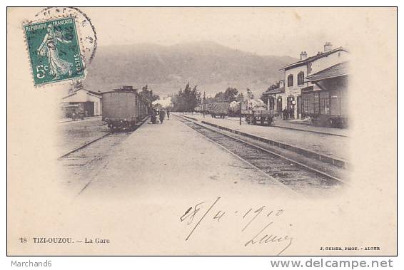 ALGERIE.TIZI OUZOU.LA GARE AVEC TRAIN