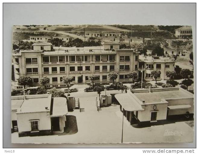 Tizi ouzou(kabylie), gendarmerie nationale et perspective sur les hauteurs