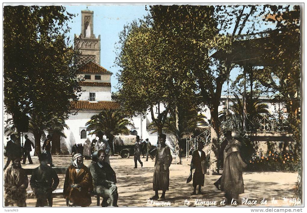 ALGERIE - TLEMCEN - CPSM - Place d'Alger (animation) - vue colorisée