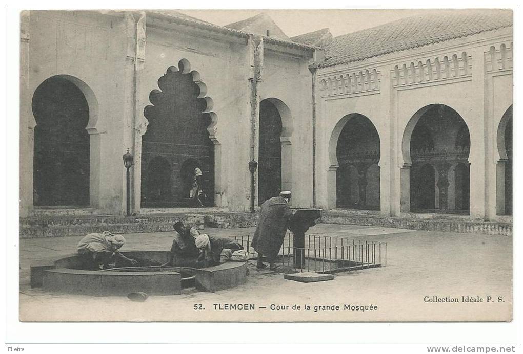 TLEMCEM , Cour de la Grande Mosquée abblution prières, cpa état parfait , non voyagée , collection idéale