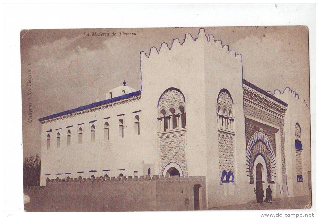 lot  225 CPA la madersa de tlemcen