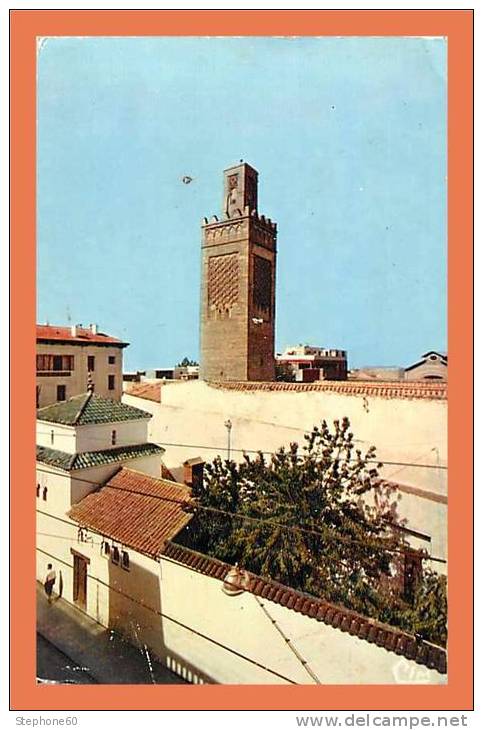 Algérie TLEMCEN Grande Mosquée ( Timbre ) // CPSM Dentellée format CPA) (petit pli coins droit)