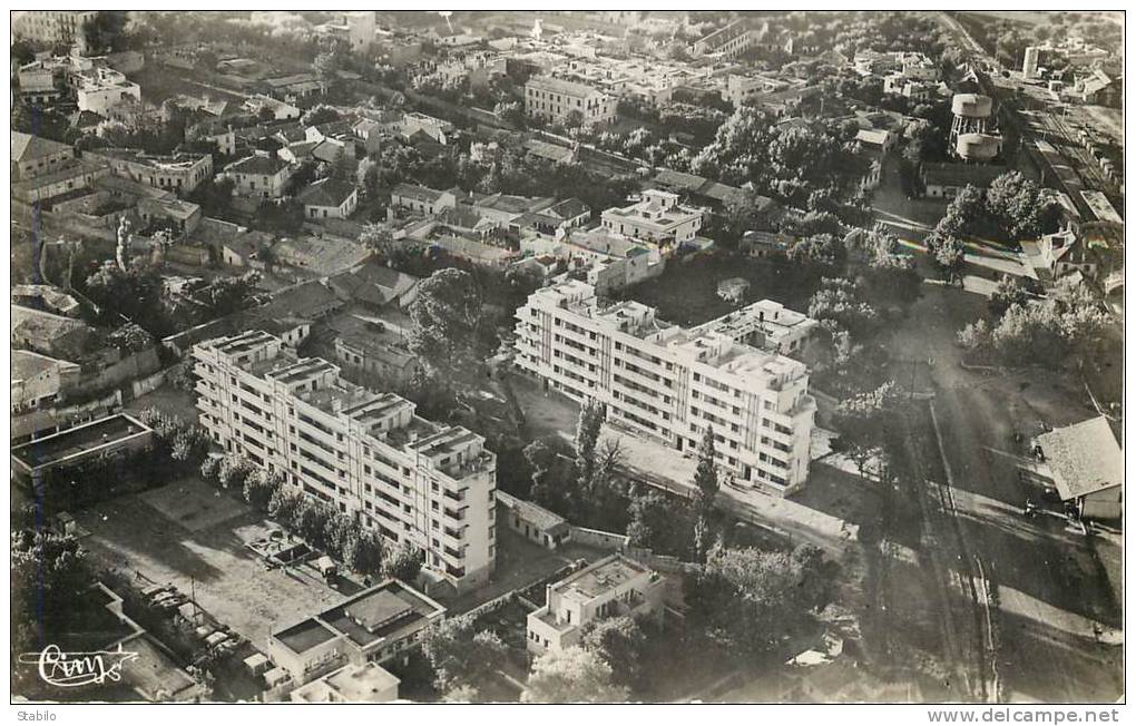 ALGERIE - TLEMCEN - VUE AERIENNE SUR LES IMMEUBLES DE LA GARDE MOBILE - LA GENDARMERIE