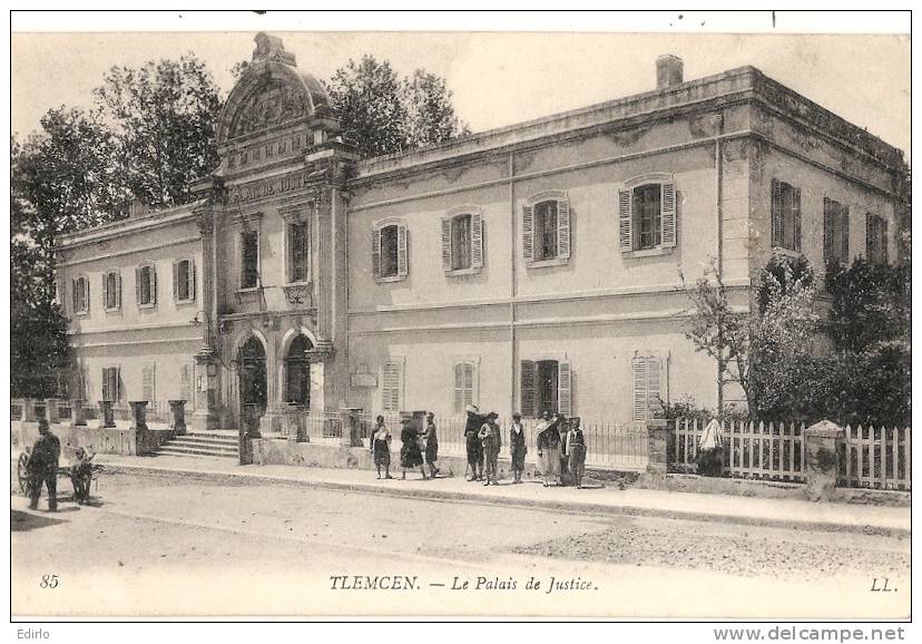 Tlemcen le palais de Justice neuve excellent état
