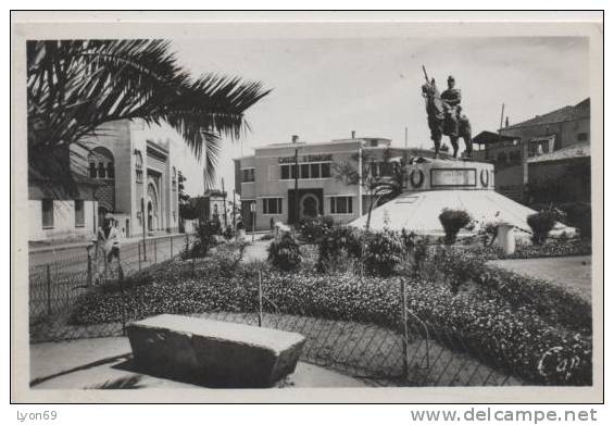 152   TLEMCEN    PLACE DU  EME CHASSEURS