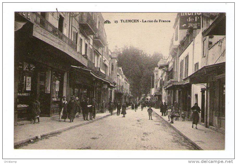 ALGERIA FRANCE Nice vintage postcard street scene TLEMCEN. Unused
