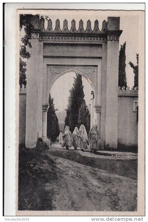 BR44424 Porte du cimitiere arabe   2  scans
