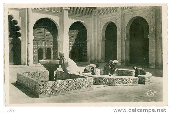 CP.   TLEMCEN.  INTERIEUR  DE  LA  GRANDE  MOSQUEE