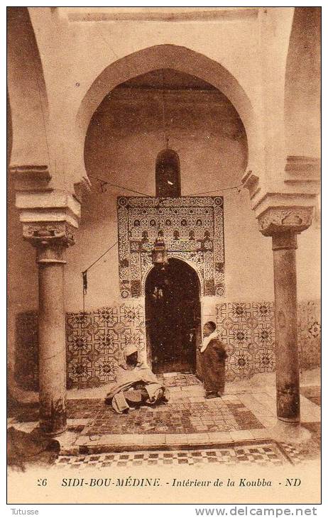 ALGERIE - SIDI BOU MEDINE - Intérieur de la Koubba (animée)