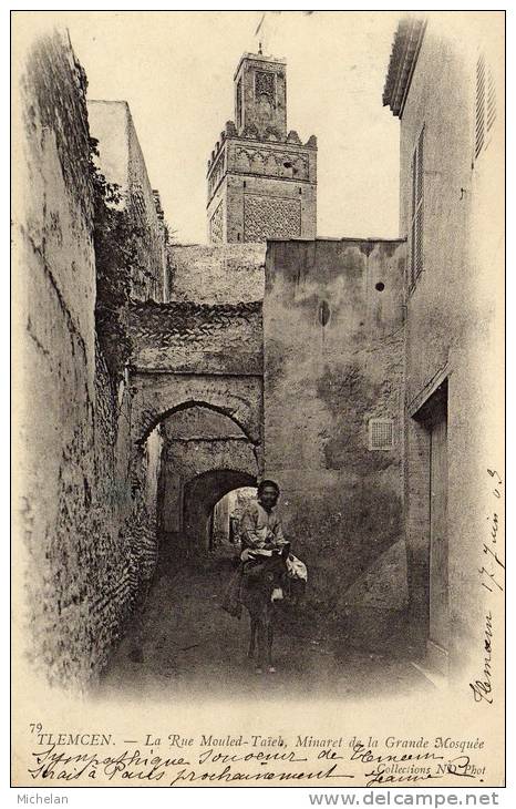 CPA   ALGERIE---TLEMCEN---LA RUE MOULED-TAIEB,MINARET DE LA GRANDE MOSQUEE---PRECURSEUR---19 03